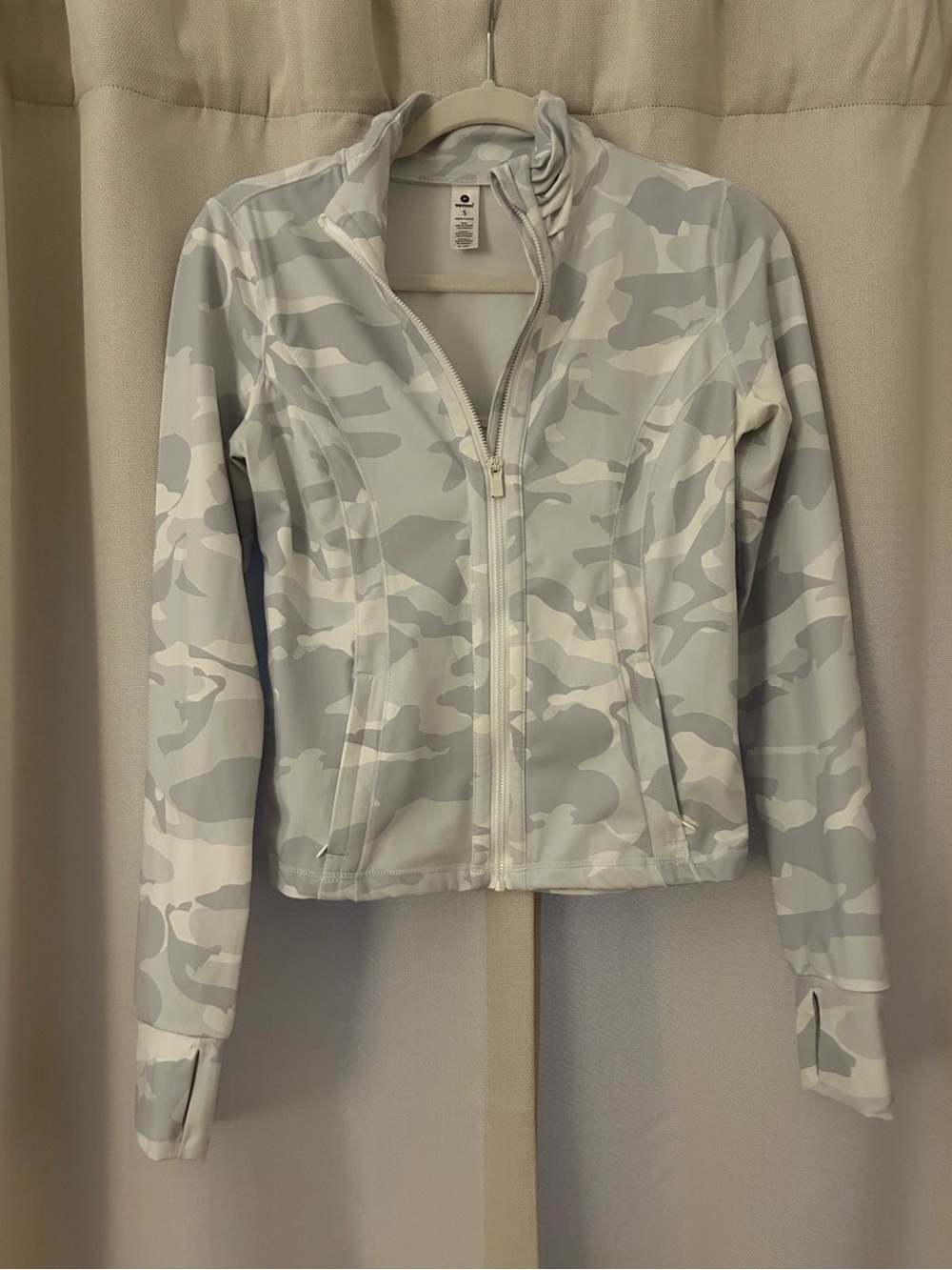 White & Light Gray Camouflage Women’s Zip Jacket